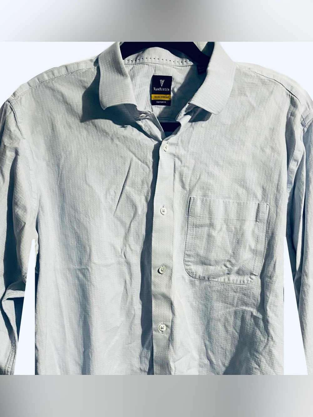 Van Heusen Light Blue Men's Long-Sleeve Button-Down Shirt